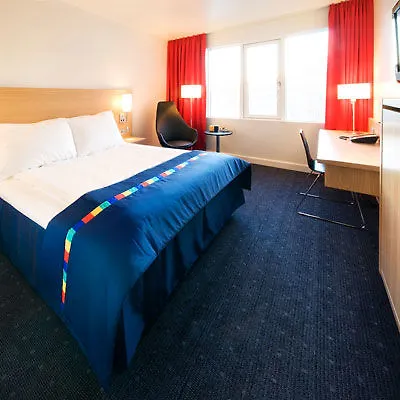 Radisson Red Centre, A Verified Net Zero ホテル