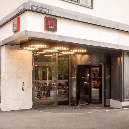 Hotel Radisson Red Centre, A Verified Net Zero 4*