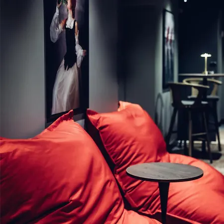 Radisson Red Centre, A Verified Net Zero Szálloda 4*