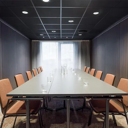 Radisson Red Centre, A Verified Net Zero 4*