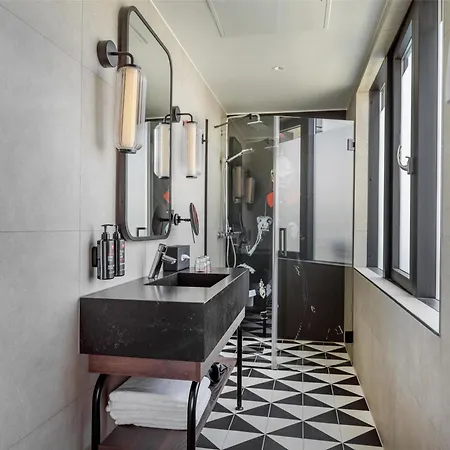 Radisson Red Centre, A Verified Net Zero 4* Oslo
