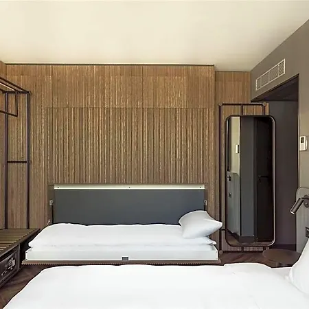 ホテル Radisson Red Centre, A Verified Net Zero 4*