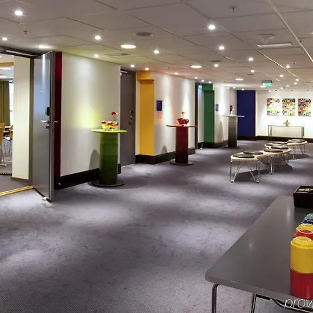 Radisson Red Centre, A Verified Net Zero Hotell