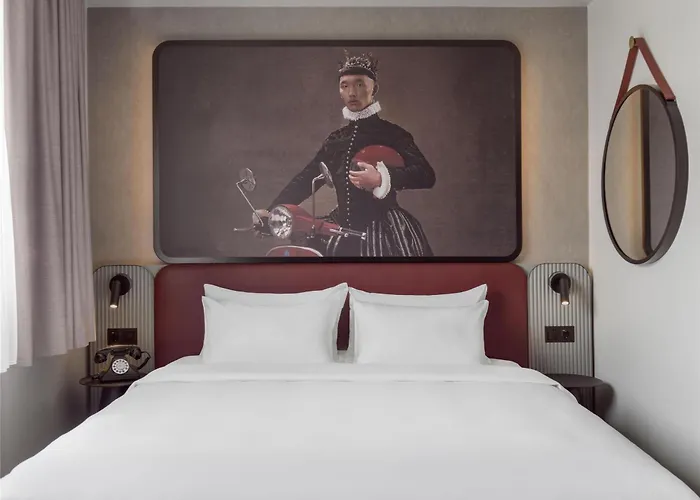 Radisson Red Centre, A Verified Net Zero Hotel 4*