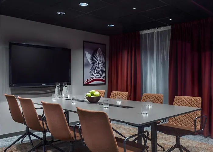 Radisson Red Centre, A Verified Net Zero 4*