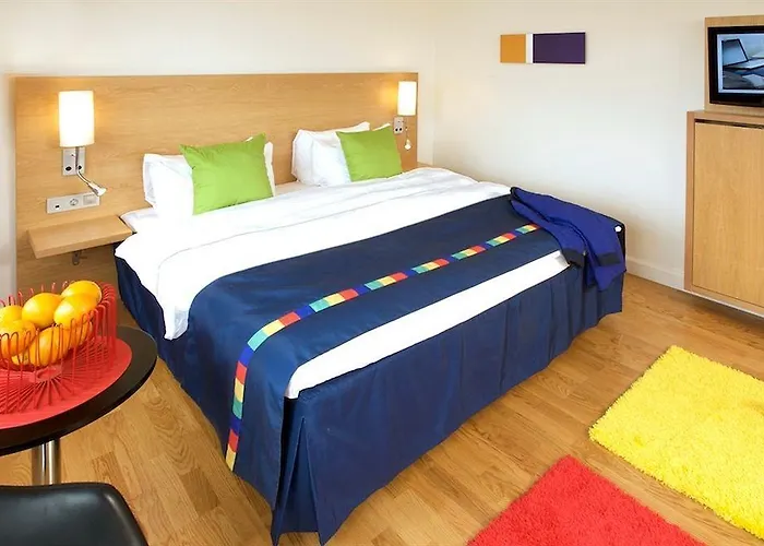 Radisson Red Centre, A Verified Net Zero Hotel 4*