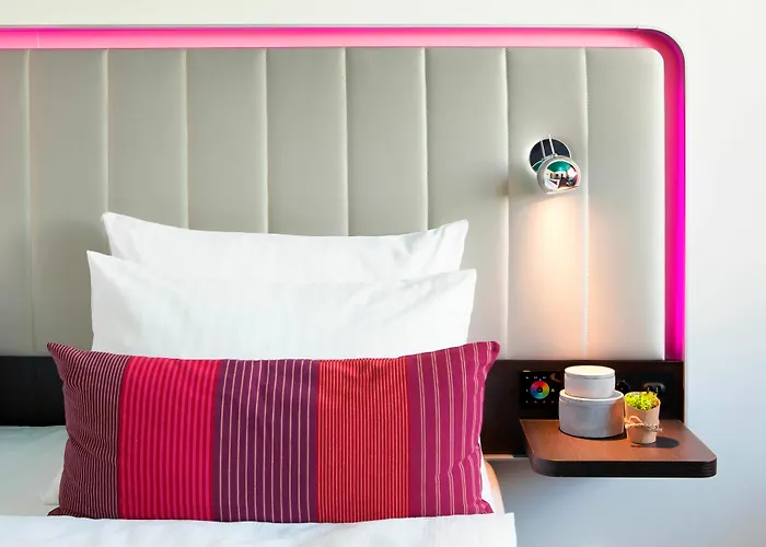 Hotel Radisson Red Centre, A Verified Net Zero