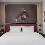 Radisson Red Centre, A Verified Net Zero Hotell 4*