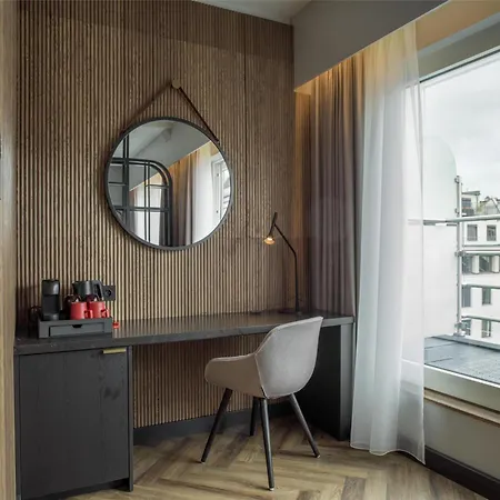 Radisson Red Centre, A Verified Net Zero 4*