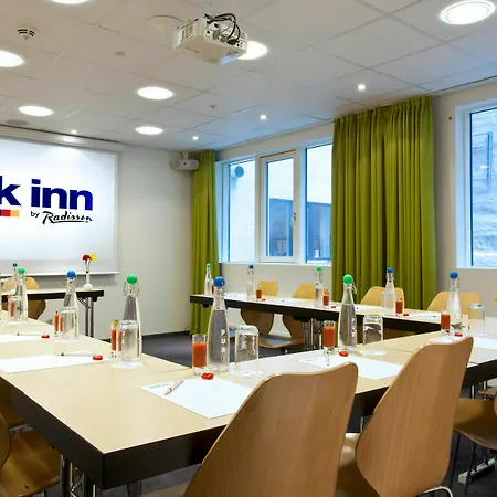 Radisson Red Centre